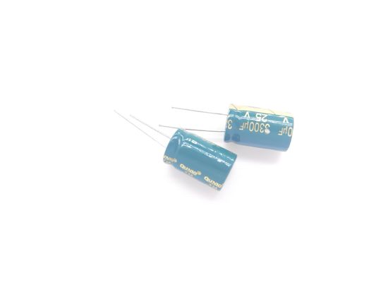 فرکانس قطبی آلومینیوم الکترولیتی کندنسر 0.1UF - 10000UF جریان نشت 0.01CV 3000H عمر