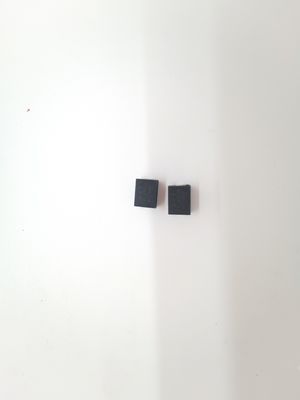 SMD Metal Oxide Varistor Tin Plated Termination For Surface Mount Devices CE/TUV/UL Certified (مصنوع از اکسید فلزی و واریستور های فلزی)