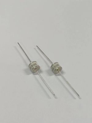 لوله تخلیه گاز بی خطر UL شناخته شده 2KA جریان پویایی سبک 1.2g